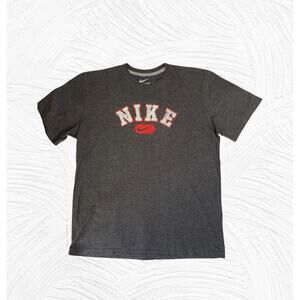 Nike XL Regular Fit‎ T Shirt, Grey, Athletic style logo front.